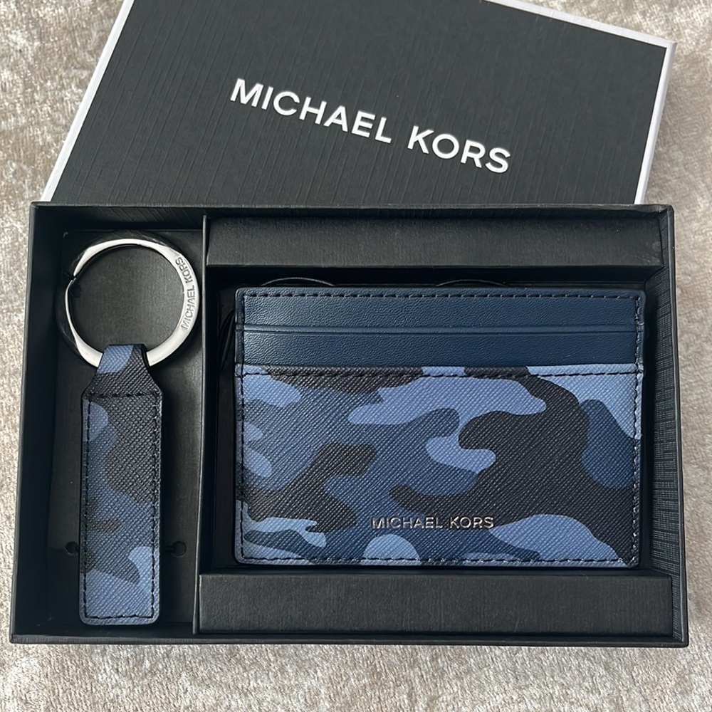 Brand New Michael Kors Admiral Blue Camo Card Holder Case & Key Fob Ring Set